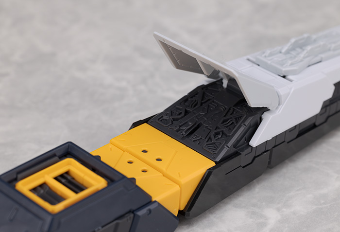 PG 언리쉬드 뉴 건담 해외 리뷰 2: 기믹 & 무장편_74.jpg