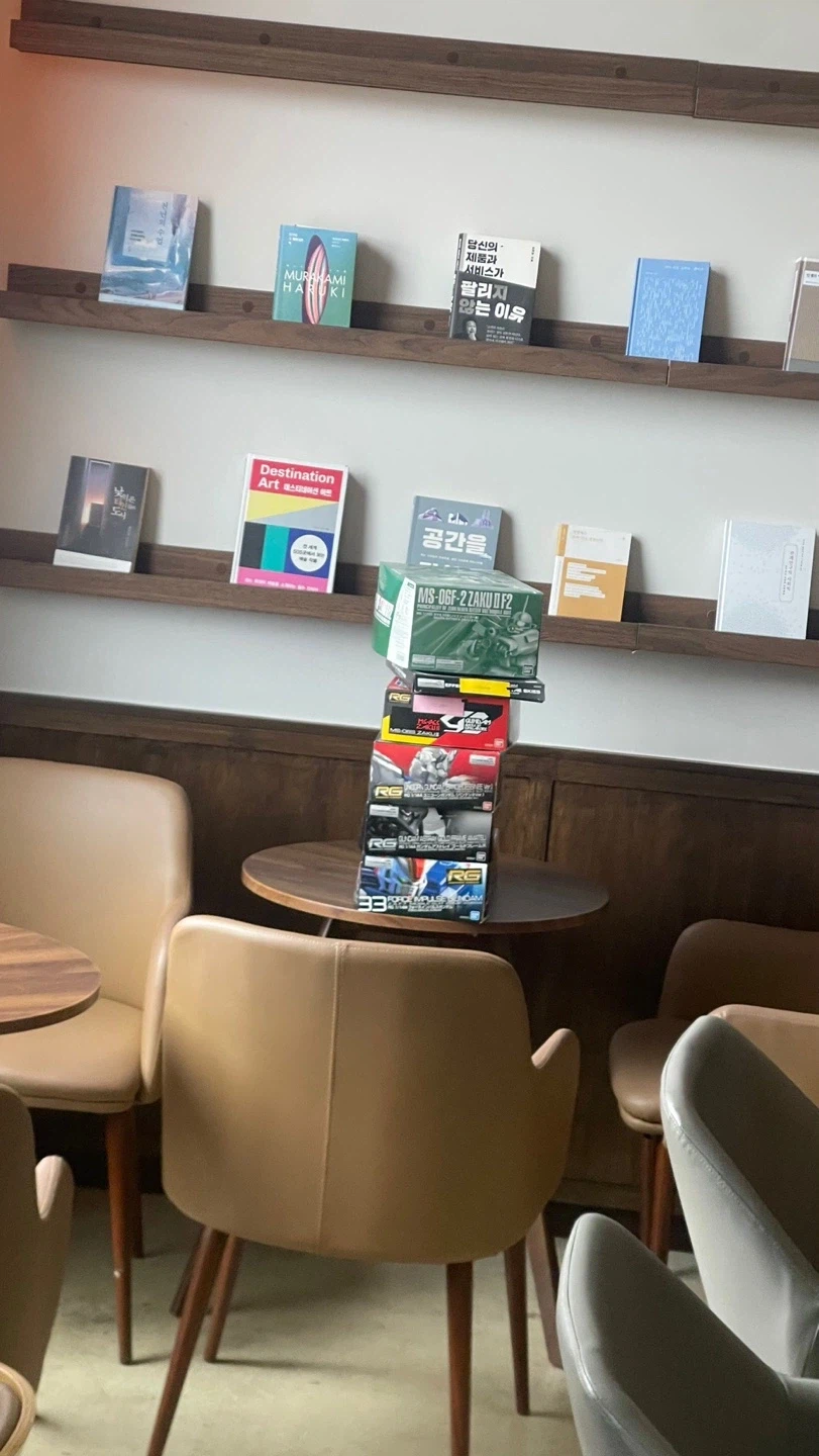 건담) 수백개의 건담 정리 중. 건담 안녕~ (건담 전시회 준비 및 잡담)_3.webp