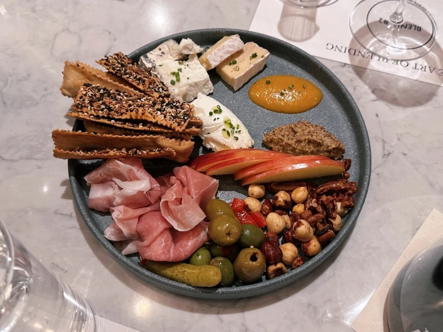 주정뱅이 마을의 1박 2일 여행 - 1_7.webp