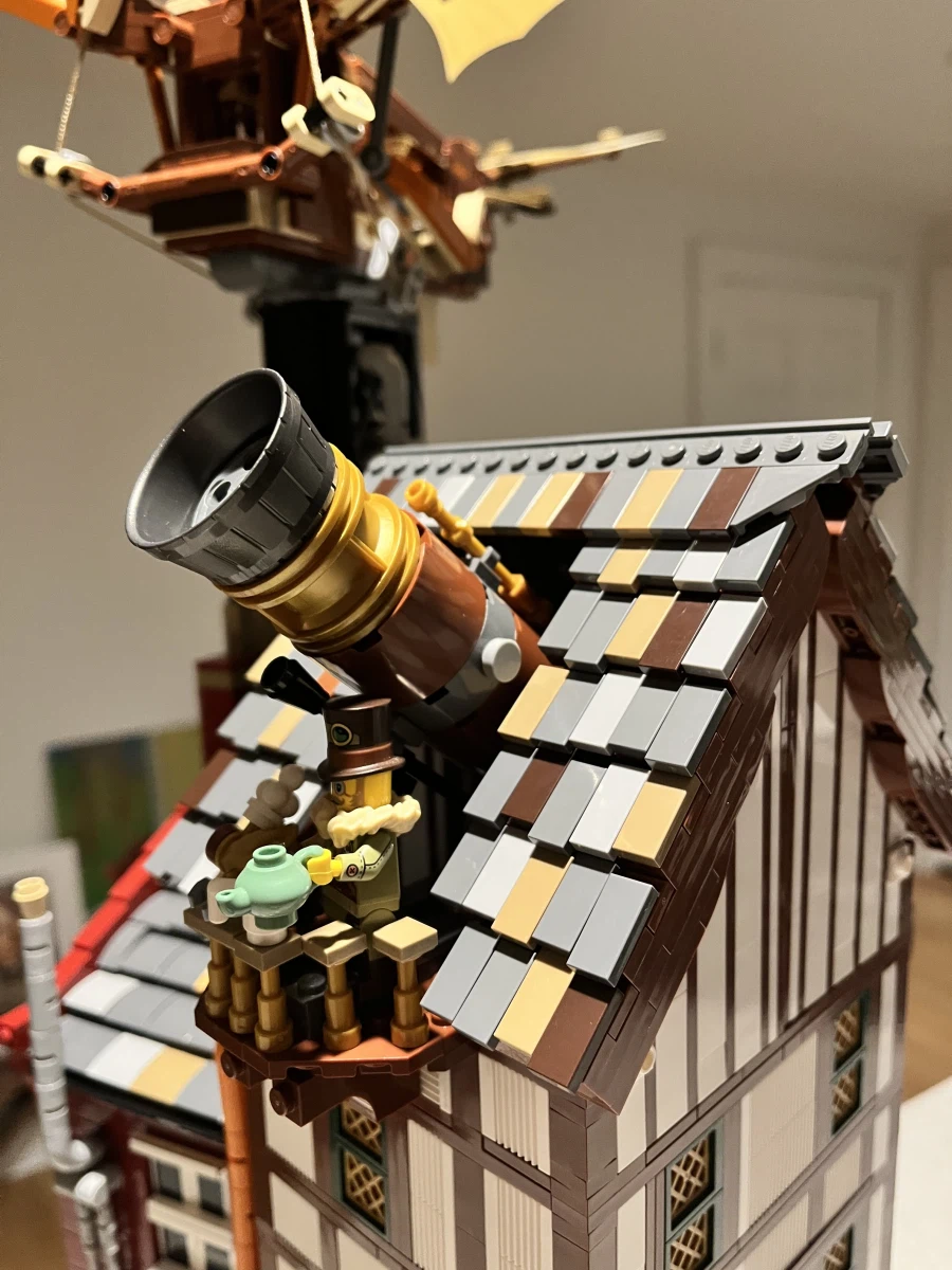 [스압] 미국 AFOL의 MOC 모듈러 - "방구석 공상가의 탑"_14.webp