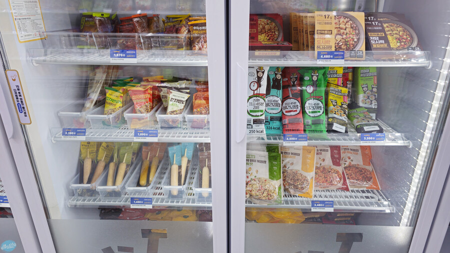 집밥 먹는게 귀찮아서 동네 초밥 뷔페 갔다왔네요.._9.jpg