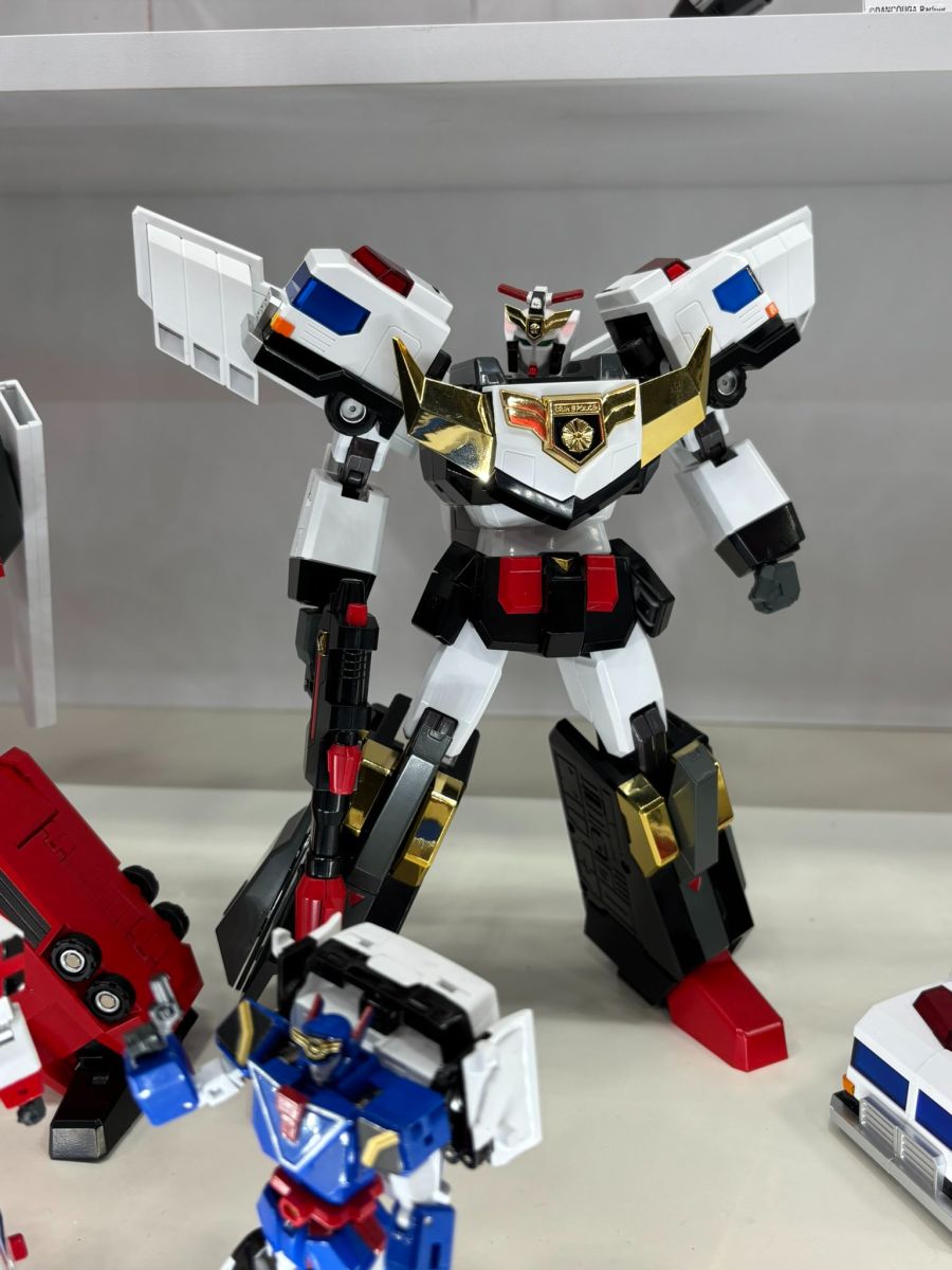 [액션 토이즈] 액션 합금 파이어 제이데커 뒷면 파츠 조합 촬영 사진_3.jpg