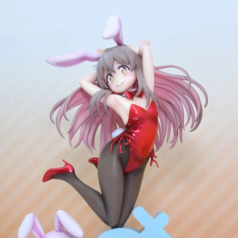 [큐즈 Q] 오빠는 끝! - 오야마 마히로 바니 걸 스타일 전시 사진_3.jpg