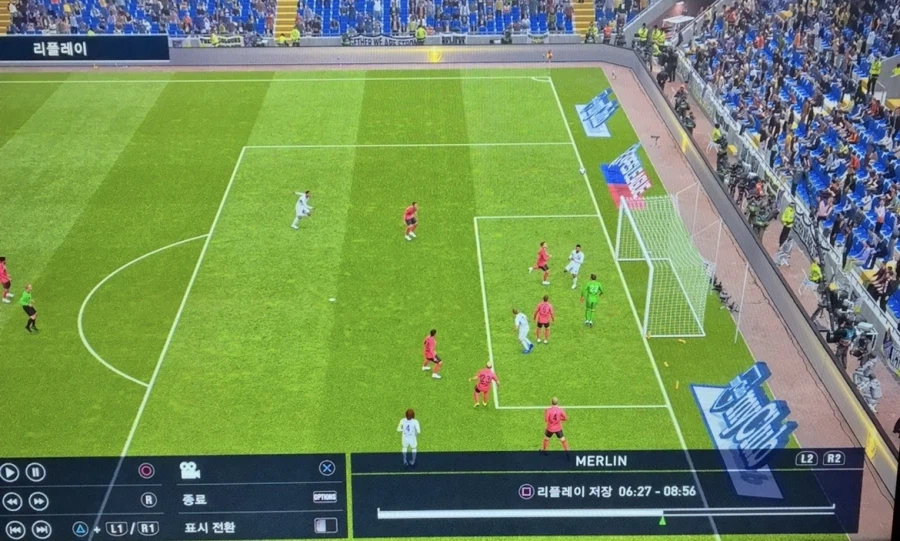PS4) 위닝2019, 방금 솟구쳐넣은 헤딩골 (vs 맨유)_3.webp