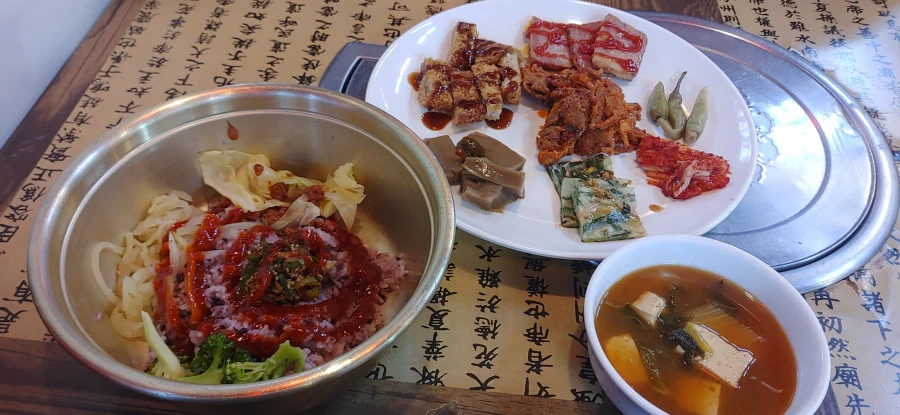 가끔 만드는 술안주와 비빔밥 먹을수 있는 한식뷔페_2.webp