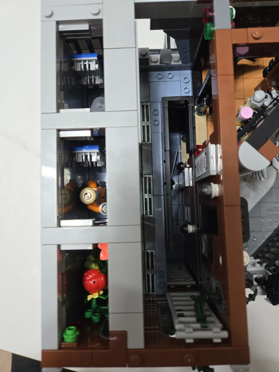 [DC] 살벌한 정신병원 레고 아캄 어사일럼 2025_10.webp