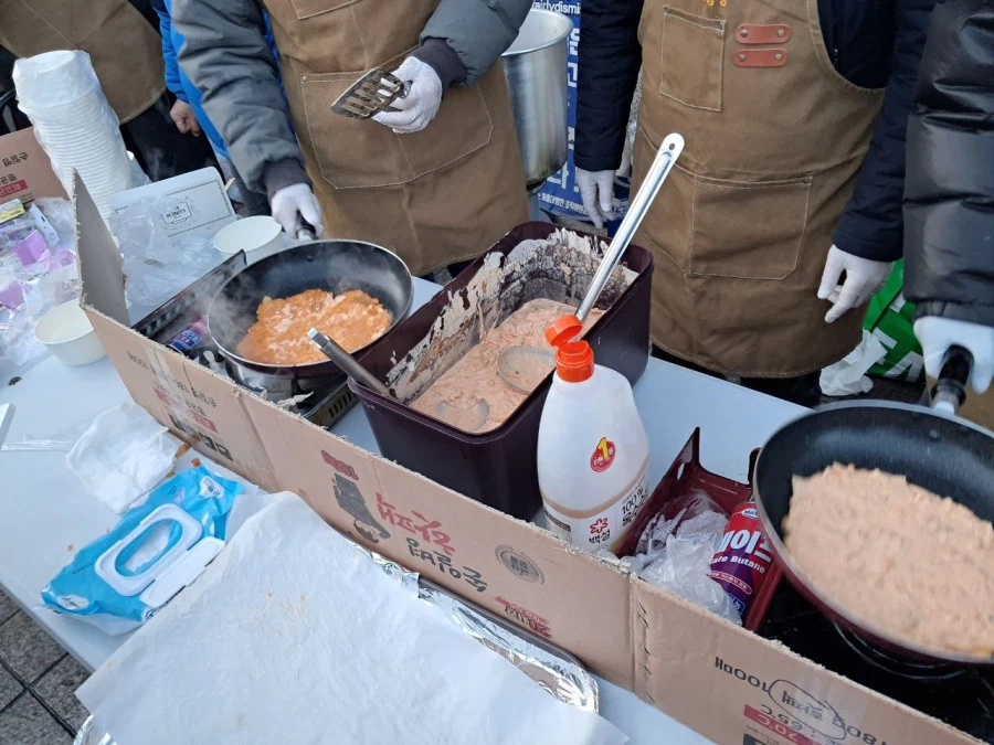 색다른 농성장 음식들(회덮밥, 비건카레, 샌드위치)_5.webp