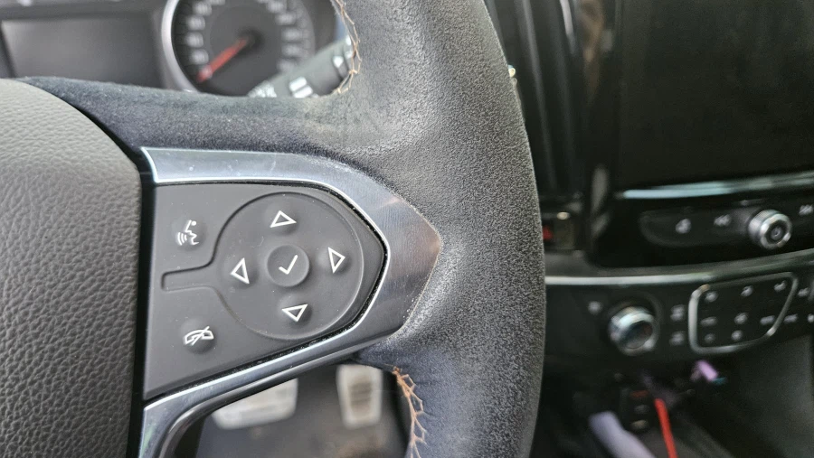 알칸타라 스티어링휠 세척하기_4.webp