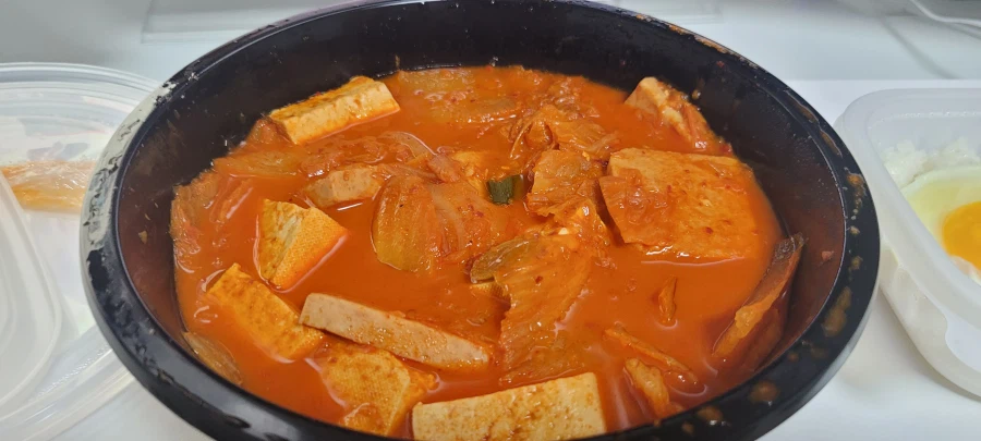 유게이 아침밥 배달 스팸 김치찌개_2.webp