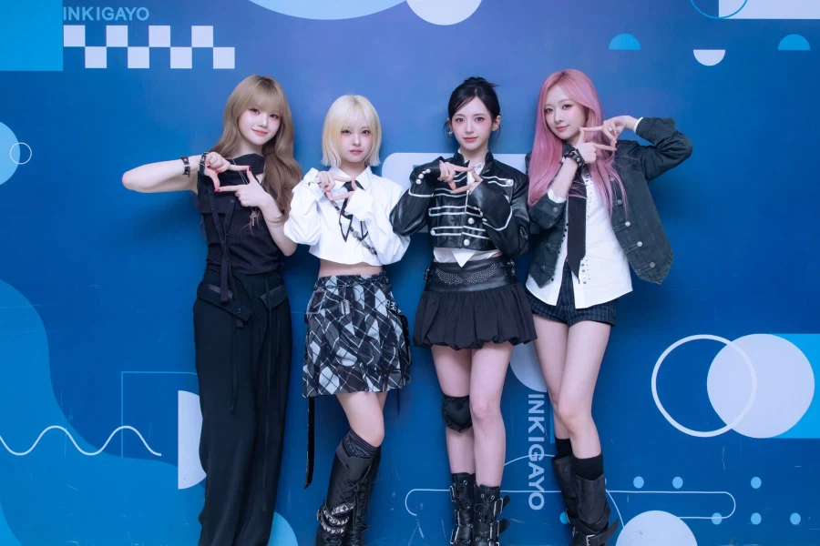 [메이딘] MADEIN - '안 봐도 비디오' 퍼포먼스 버전_3.webp