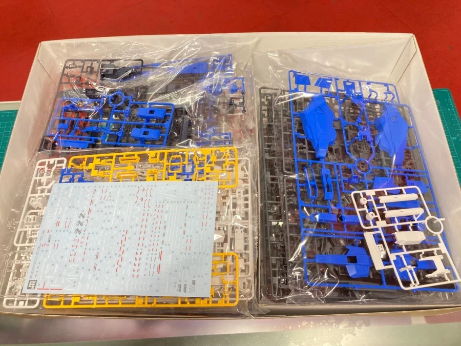 MG 풀 아머 ZZ 건담 Ver.Ka 박스 비교 사진_2.webp