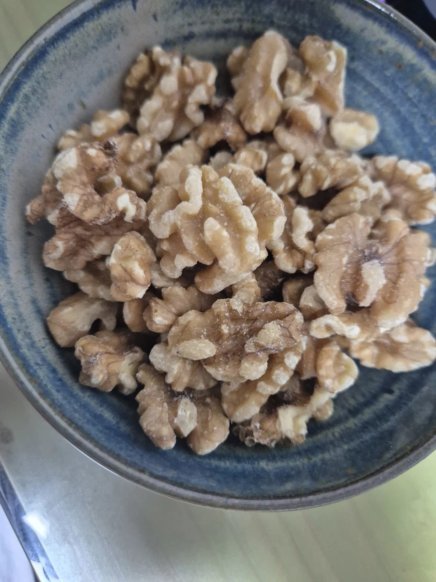 호두 샀는데_1.webp