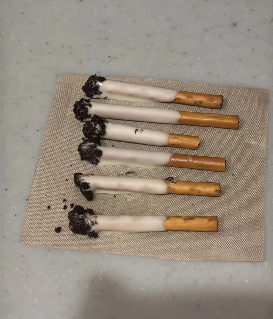 담배 재떨이 케이크.twit_4.webp