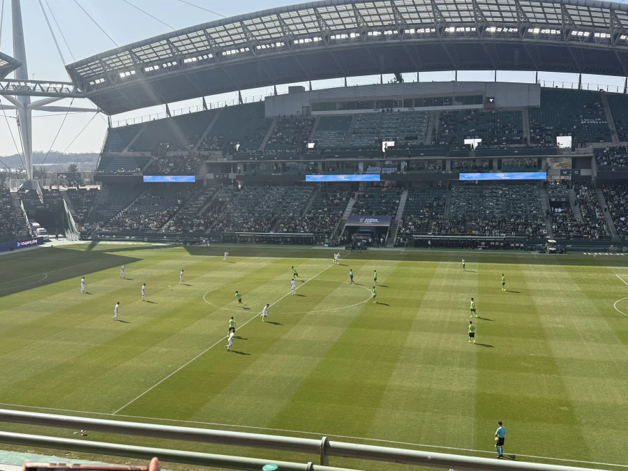 슈퍼컵 현장 분위기 좋다(전반 전북1:0대전)_5.webp