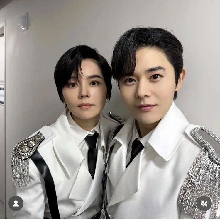 남장한 한가인 근황_1.webp