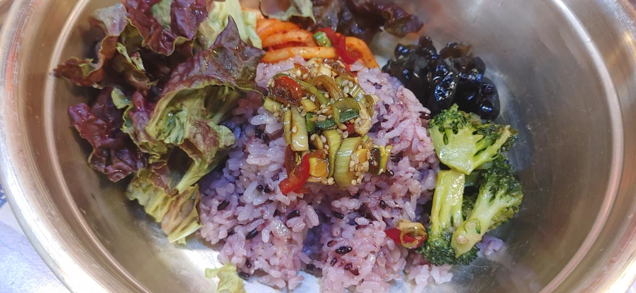 마음대로 비빔밥 만들수 있는 한식뷔페_2.webp