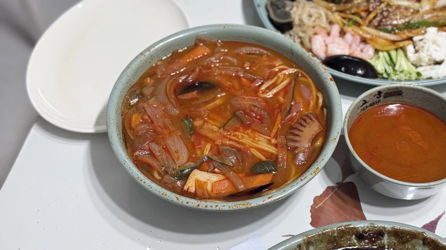 집에서 밥 먹습니다 - 성남 여수동, 고궁_2.webp