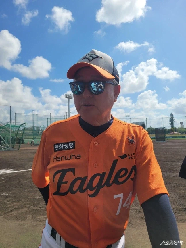 김경문 감독이 밝힌 1루수 교통정리 “채은성이 계속 나가야, 강백호는 지명타자”_1.webp