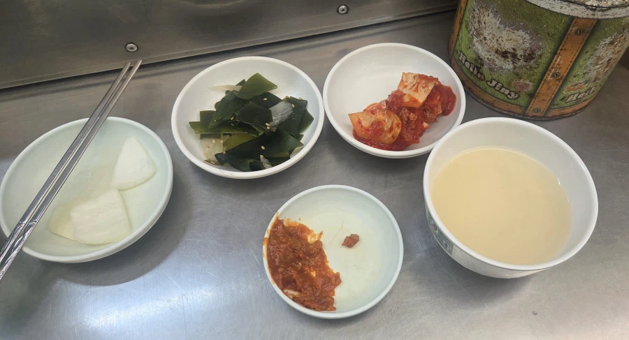 구포시장에서 막걸리 한잔._2.webp