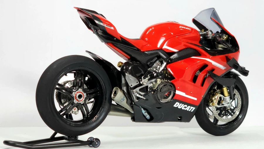 [TAMIYA] 1/12 DUCATI SUPER LEGGERA V4R_4.webp