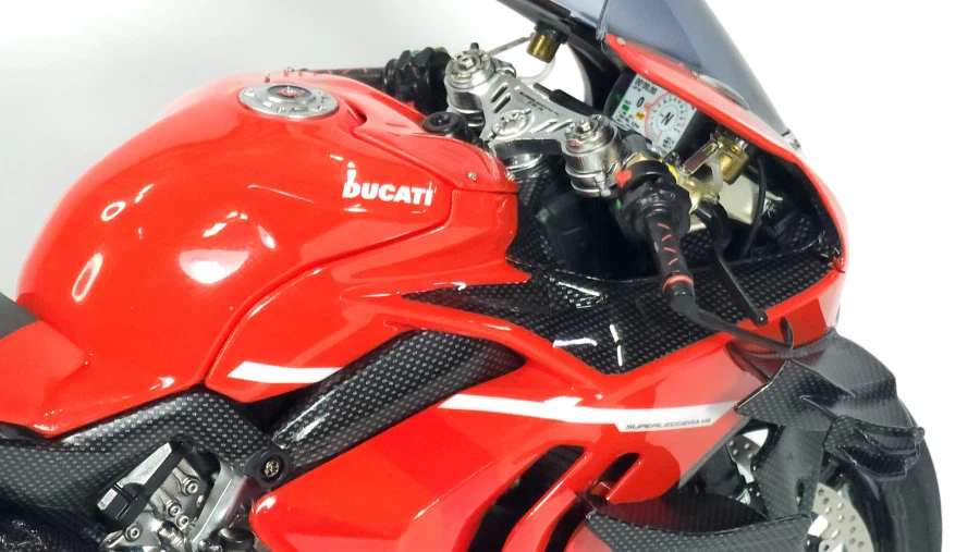 [TAMIYA] 1/12 DUCATI SUPER LEGGERA V4R_5.webp
