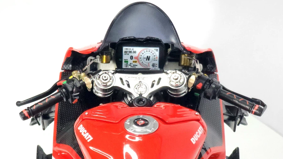 [TAMIYA] 1/12 DUCATI SUPER LEGGERA V4R_16.webp