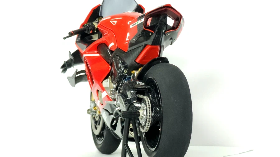 [TAMIYA] 1/12 DUCATI SUPER LEGGERA V4R_25.webp