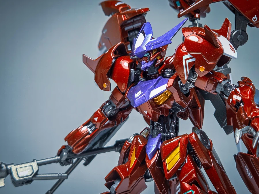 HG 건담 어메이징 발바토스 루프스 완성_19.webp