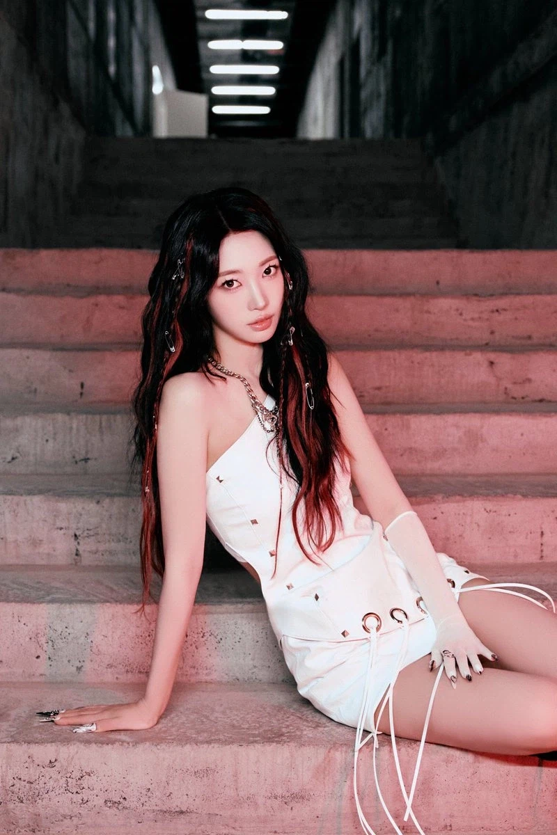 [에버글로우] 🐟에바참치글로우🐟 EP00 Let's go + 신보 컨셉포토_14.webp