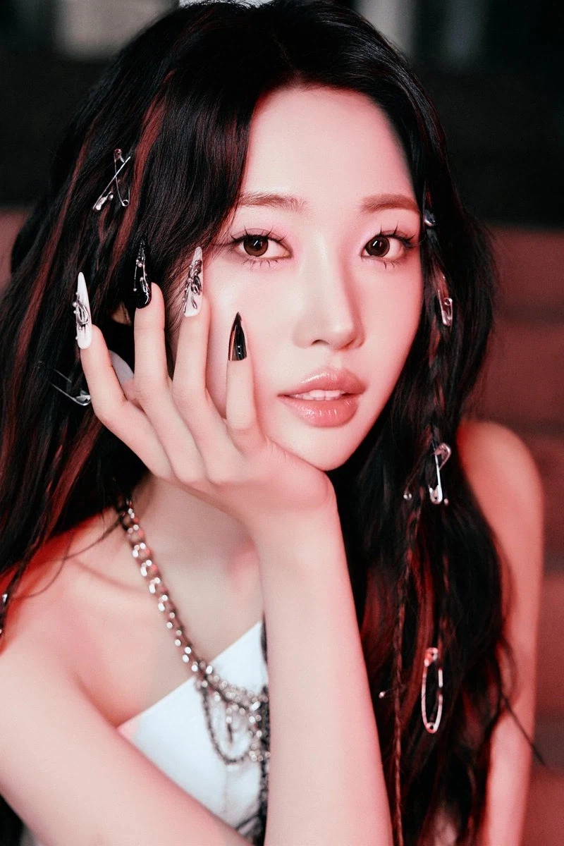 [에버글로우] 🐟에바참치글로우🐟 EP00 Let's go + 신보 컨셉포토_15.webp