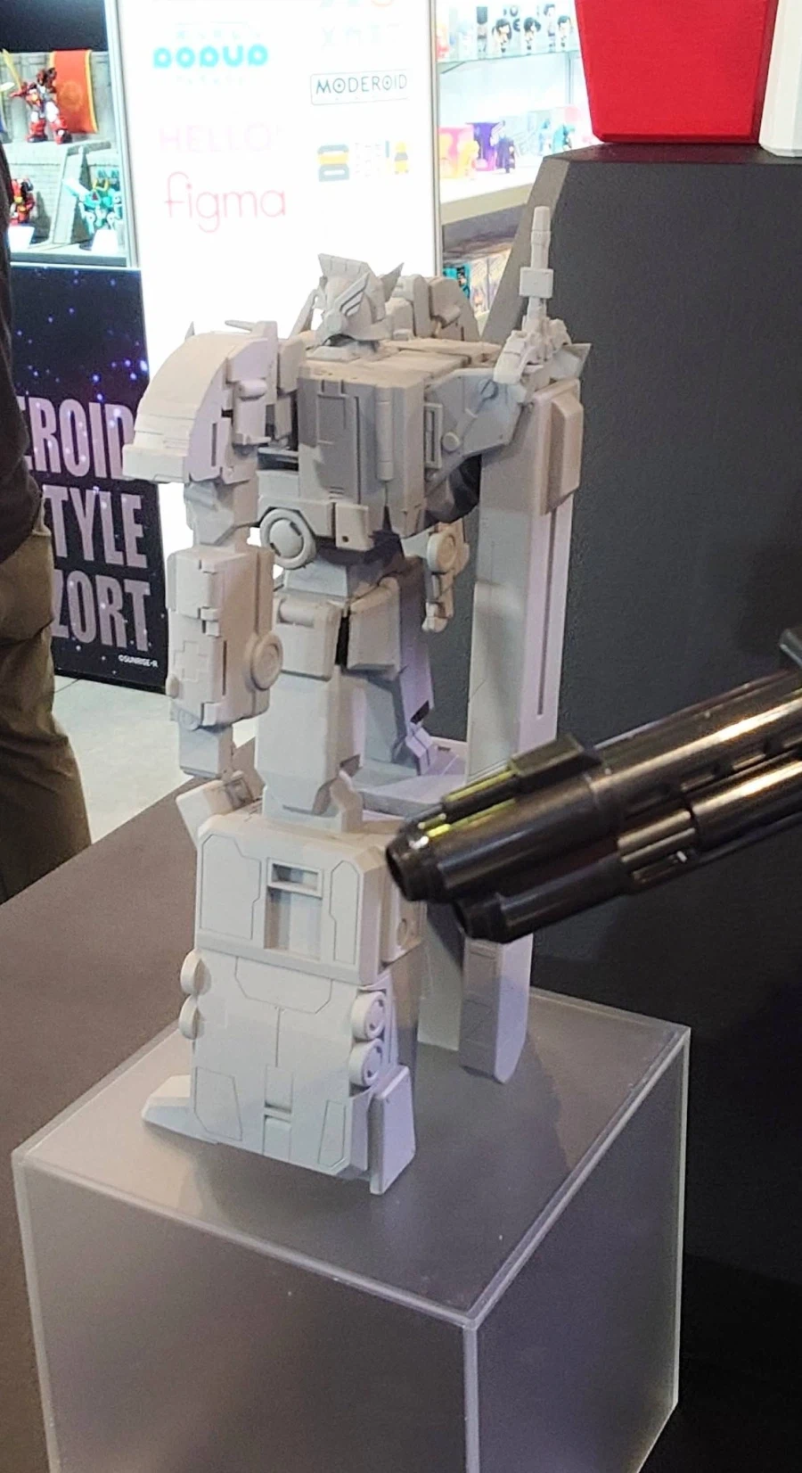 [굿 스마일] THE 합체 듀크 파이어 원형 뒷면 전시 사진_7.webp