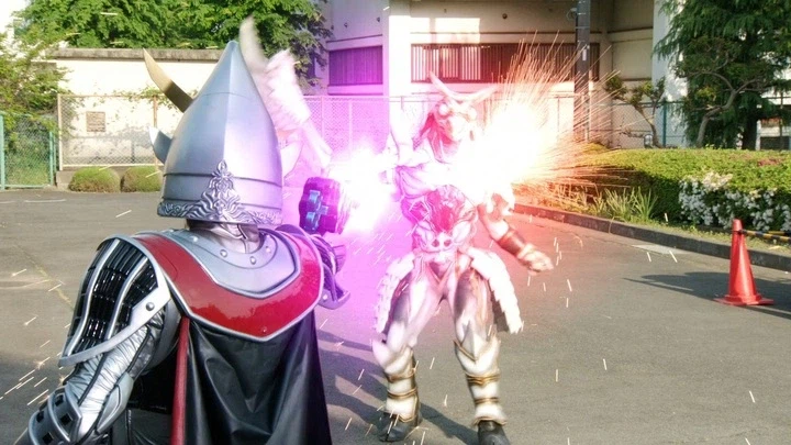 [가면라이더 가이무] 강하지만 운이 없던 충신_8.webp