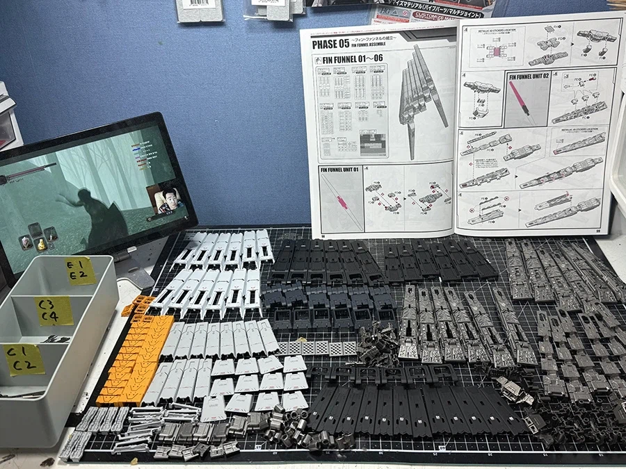 PGU RX-93 뉴건담 도색완성_36.webp