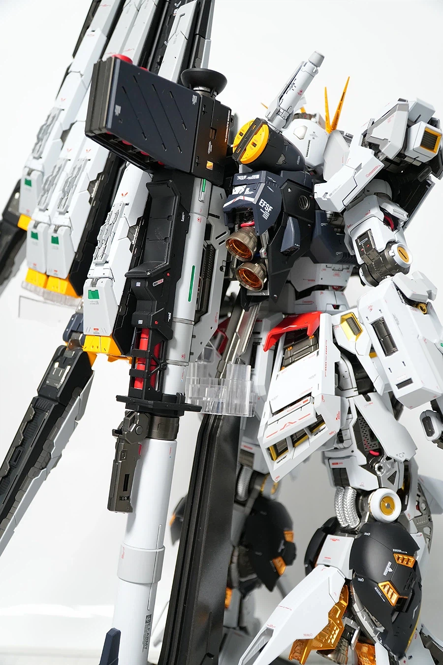 PGU RX-93 뉴건담 도색완성_58.webp