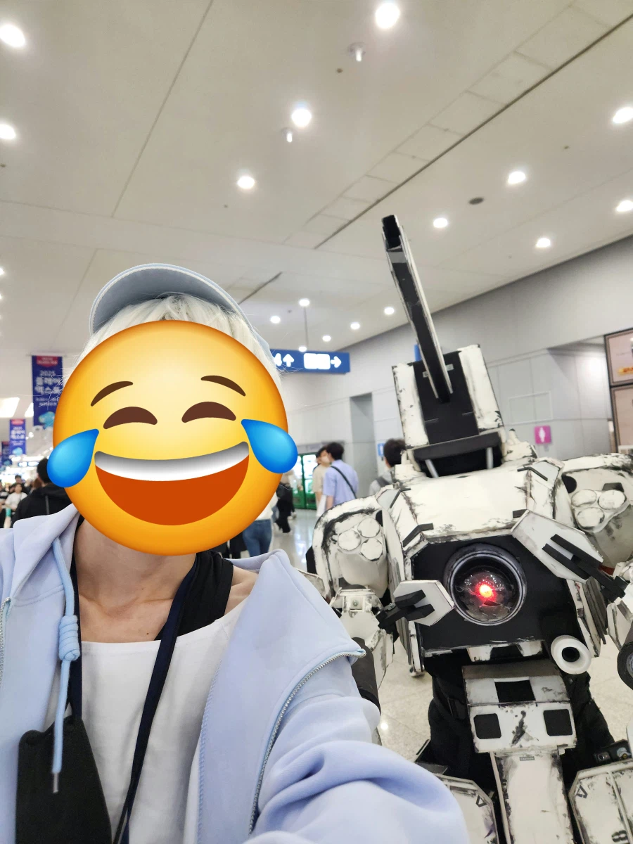 이제 이 복장은 추억으로 남기는걸로_2.webp