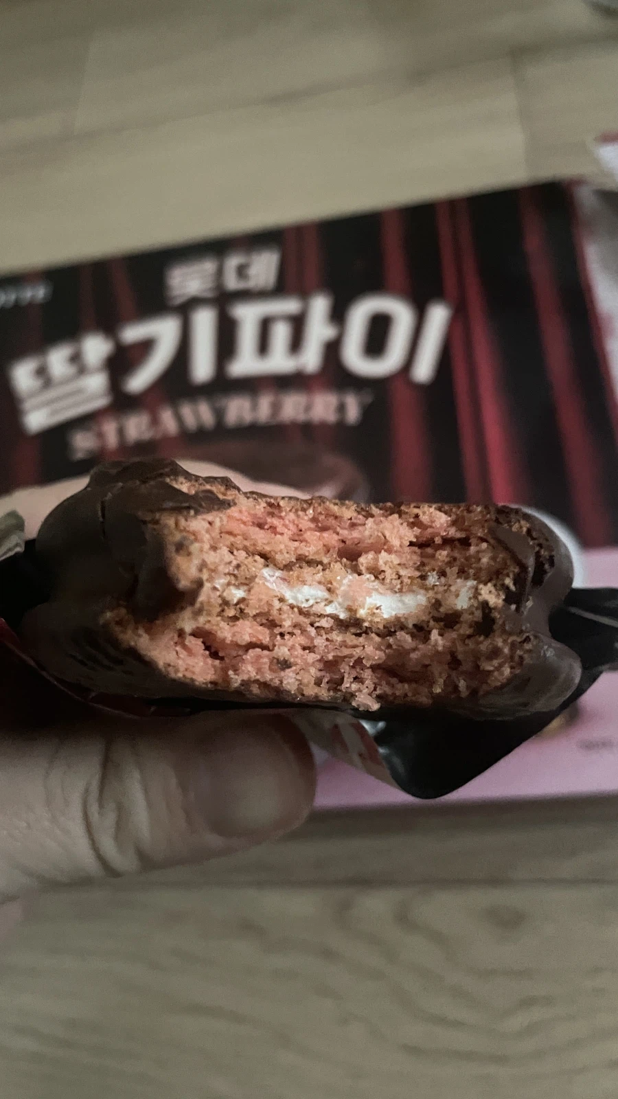 롯데 딸기파이_2.webp