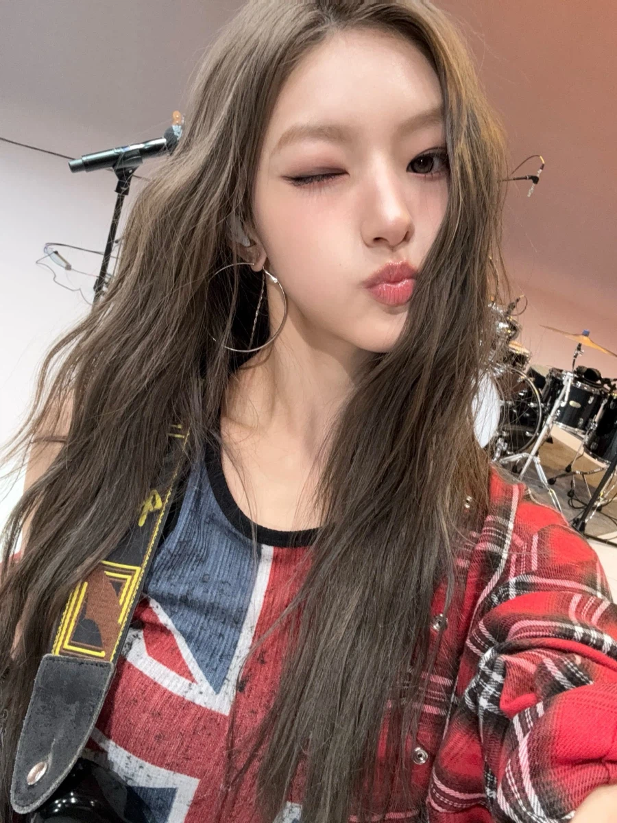 [키스오브라이프] 하늘 아티스트 포트레이트 인터뷰 + 라이브_4.webp