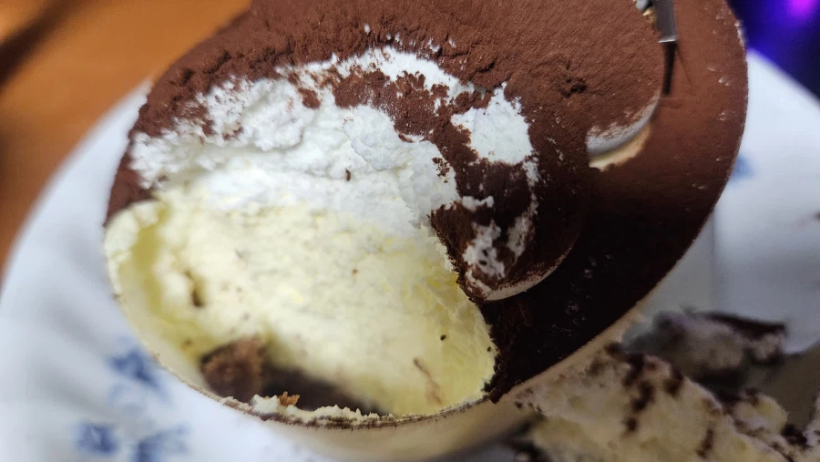 빽다방 초코쉘 , 빽다방 크런키, 투썸 티라미수_4.webp