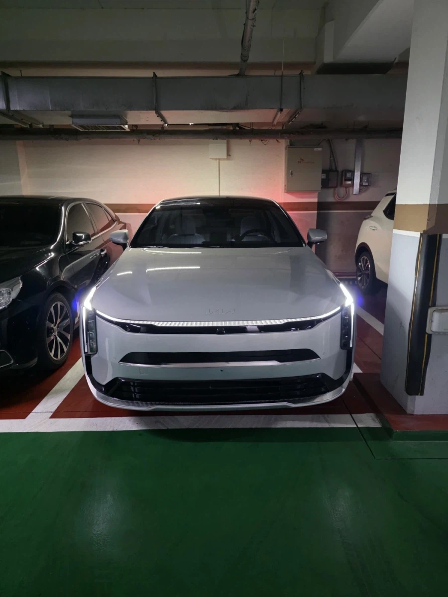 11년만에 새차 K8 HEV 시그니처 아이보리 실버_3.webp