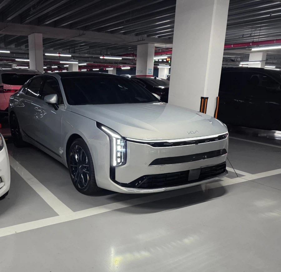 11년만에 새차 K8 HEV 시그니처 아이보리 실버_4.webp