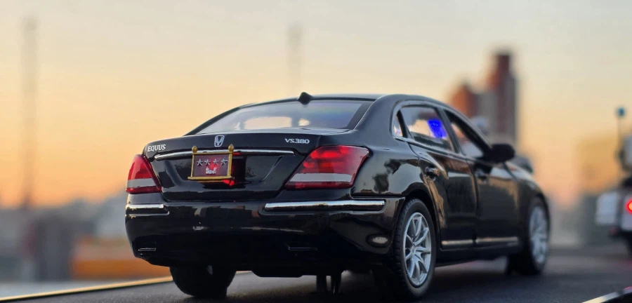 1/35 크로바모형 4성장군 에쿠스 (with LED) '장군님 퇴근하신다'_25.webp