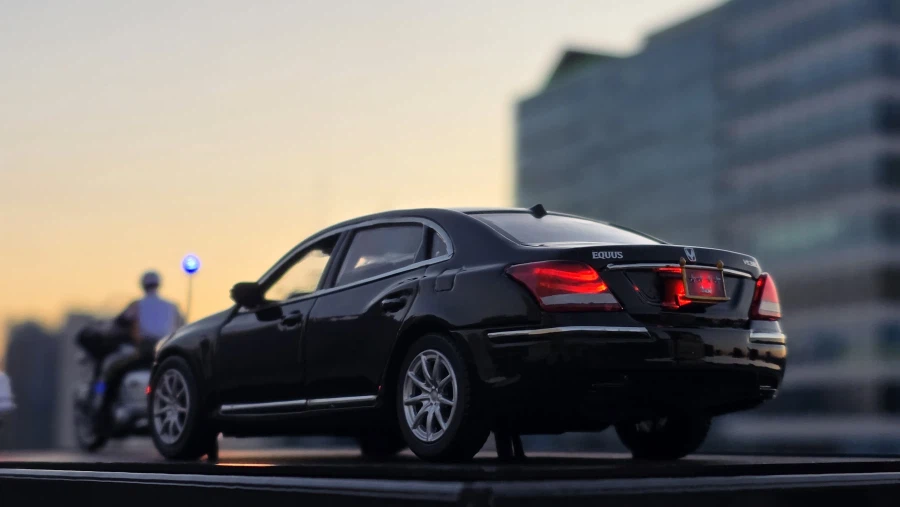 1/35 크로바모형 4성장군 에쿠스 (with LED) '장군님 퇴근하신다'_36.webp