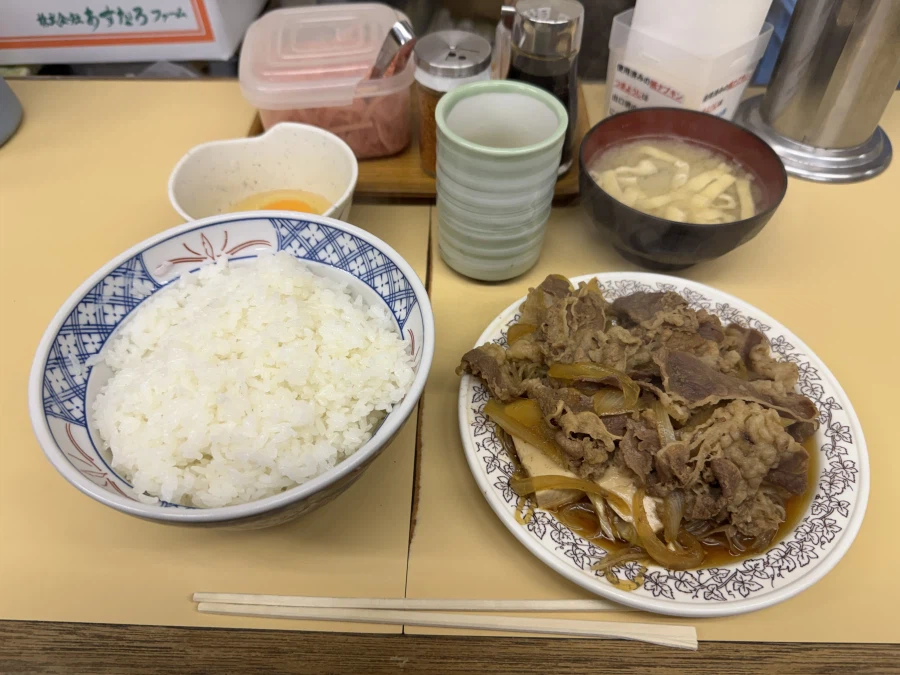 아키하바라 가면 꼭 가게 되는 규동 가게_1.webp