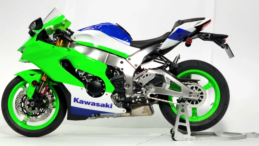 [MENG] 1/9 Kawasaki ZX-10R_23.webp