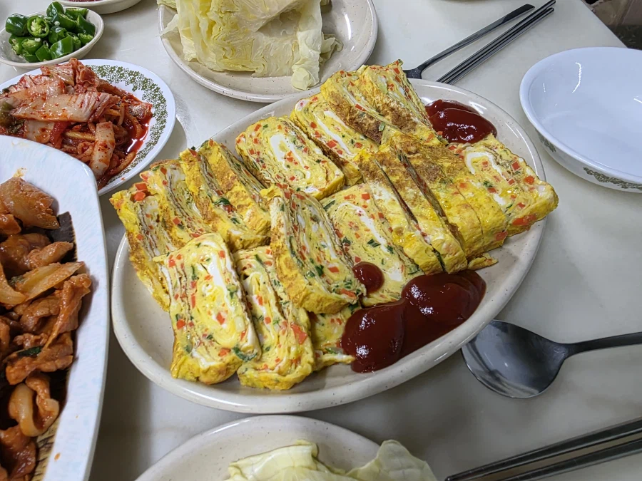 직장에서 3천원씩 걷어서 해먹는 점심 양배추쌈밥_13.webp