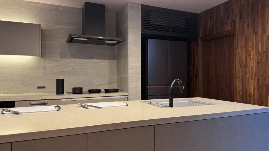 방마다 유선랜 깐 거 조금 후회된다는 일본인.jpg_4.webp