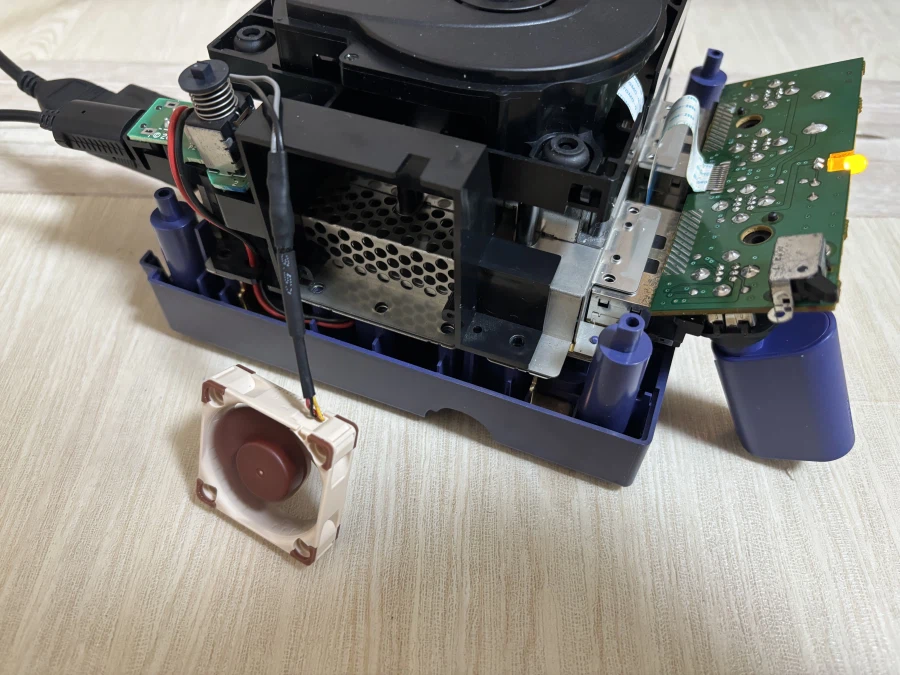 게임큐브 분해하기~(2부)_6.webp