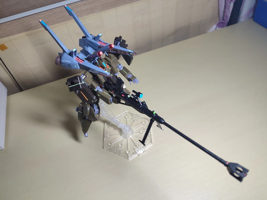 HG 리벤볼프 축광테이프 작업후 찍어본 간단 액션샷들입니다._23.webp