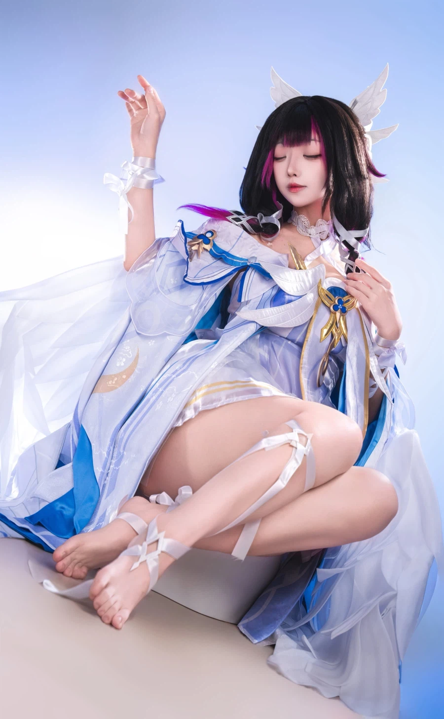 원신 맨다리가 예쁜 콜롬비나 코스프레 모음👣_4.webp