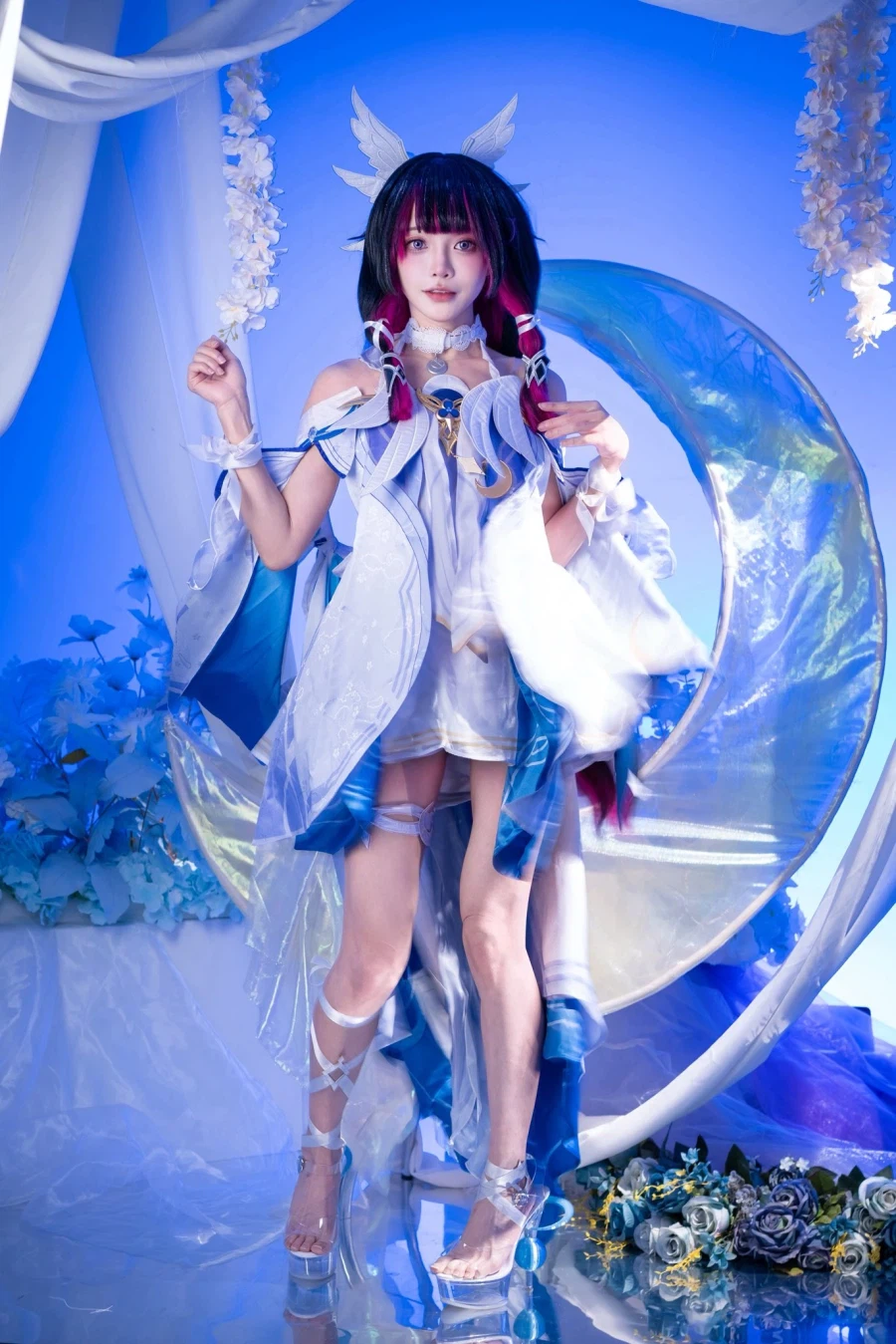 원신 맨다리가 예쁜 콜롬비나 코스프레 모음👣_7.webp